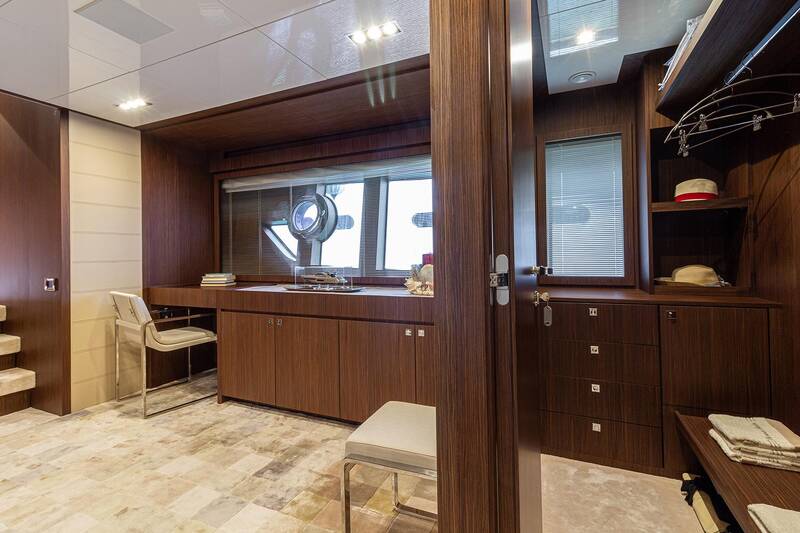 Master cabin | Wardrobe