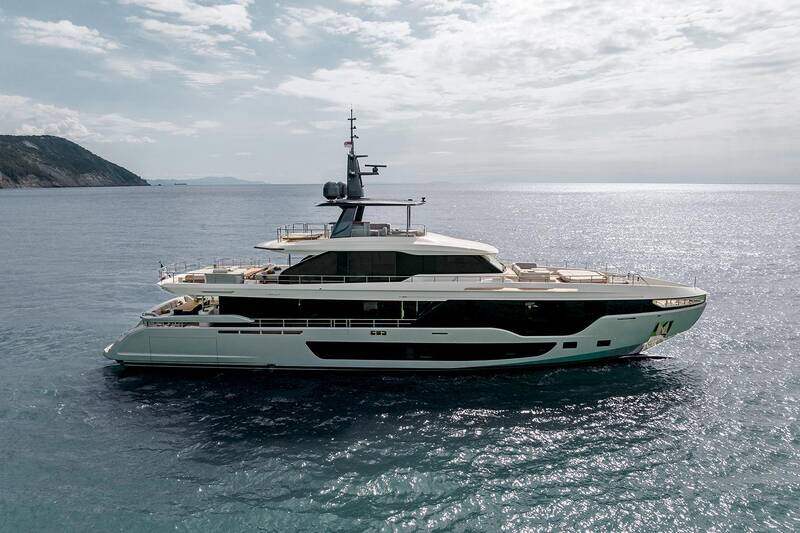 Exterior GRANDE 36 METRI