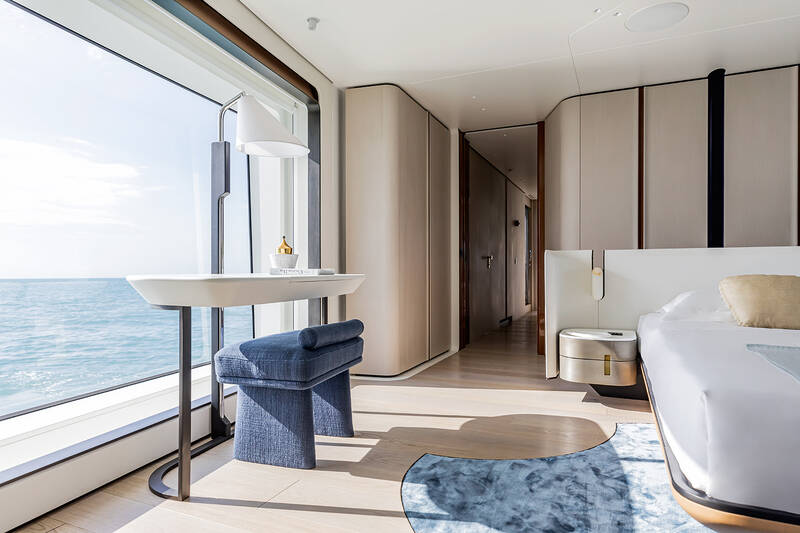 Owner's suite on main deck