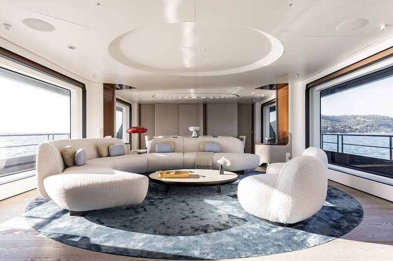 Main deck salon