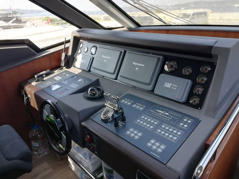 Main helm station