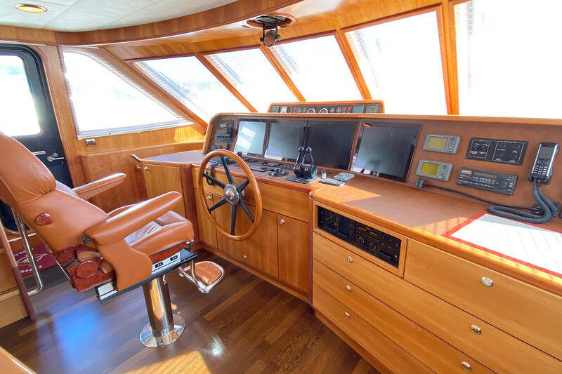 Main helm station