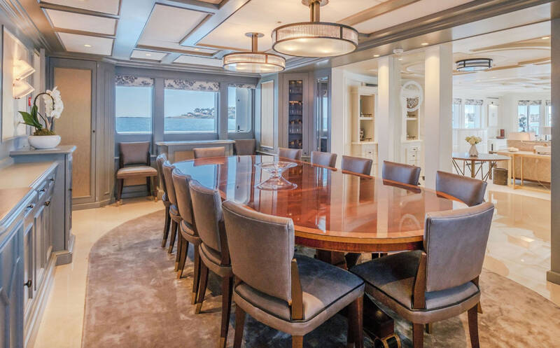 Dinette in salon on the main deck 