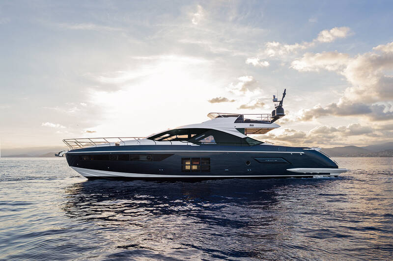 Exterior Azimut S7