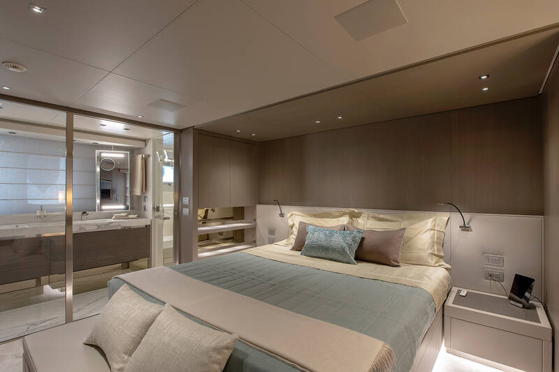Owner's cabin on lower deck
