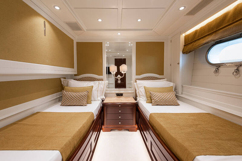 Guest cabin with two single beds