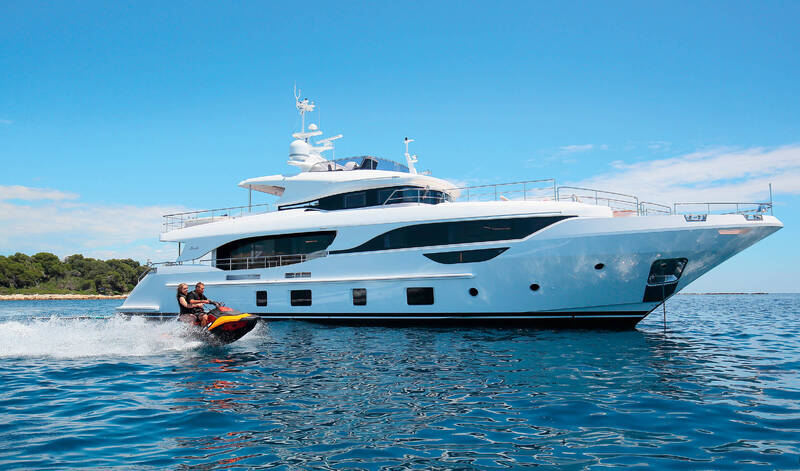 Exterior DELFINO 95
